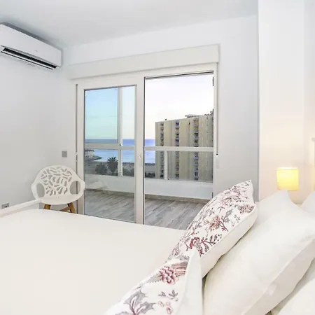 Apartment Frente Al Mar Avenida Alay *